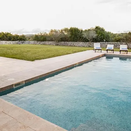 Villa Sleeps 10 With Pool Air Con And Wifi *