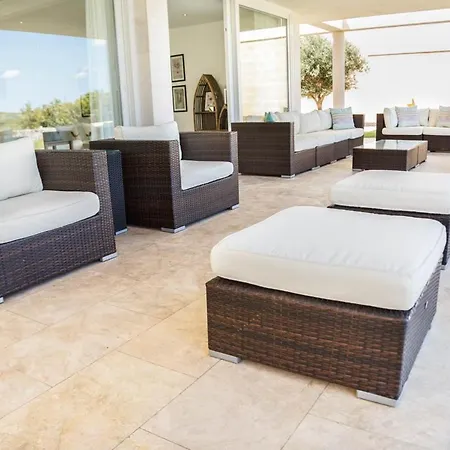 Sleeps 10 With Pool Air Con And Wifi *